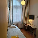 بيت شباب U Szermierzy *