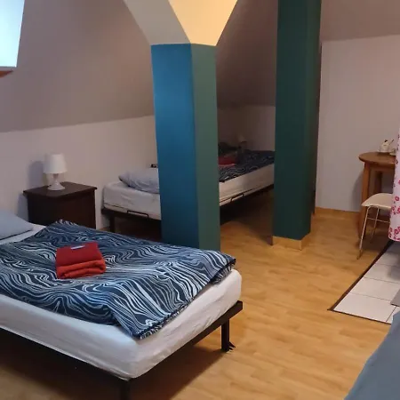 بيت شباب U Szermierzy فروتسواف